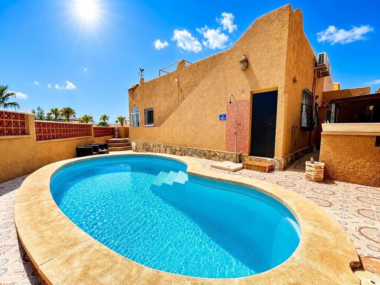 2 bedroom Bungalow for sale in Villamartin with pool - € 205,000 (Ref: 9974322)