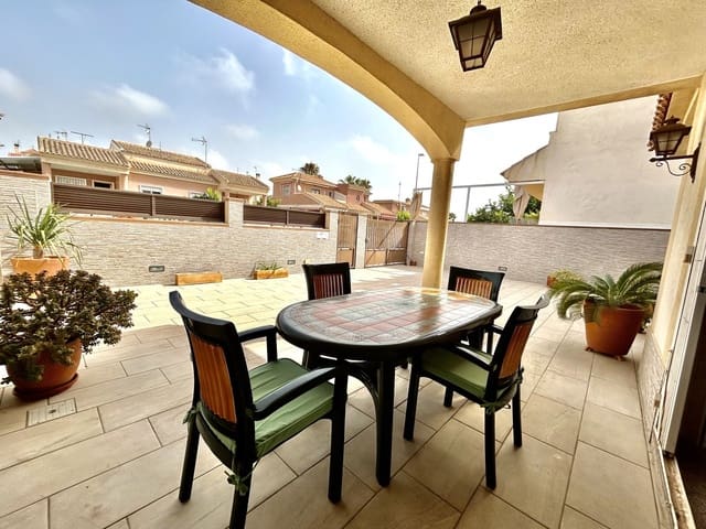 3 slaapkamer Huis te koop in Torre de la Horadada, Pilar de la Horadada met garage - € 399.000 (Ref: 9981508)