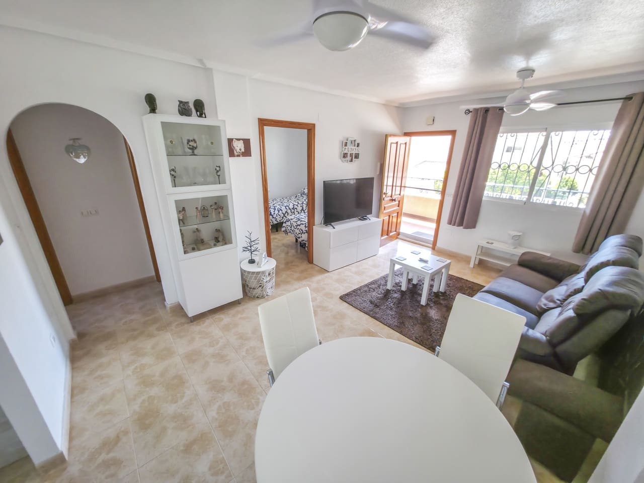 2 sovrum Lägenhet till salu i Villamartin med pool - 149 950 € (Ref: 9986245)