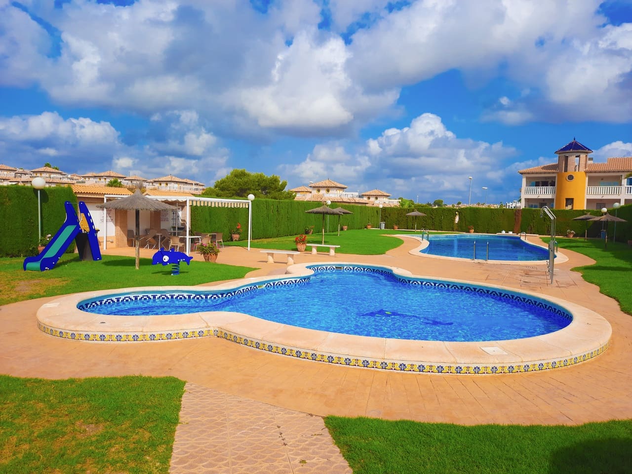 2 sovrum Lägenhet till salu i Villamartin med pool - 149 950 € (Ref: 9986245)