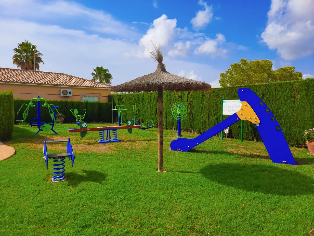 2 sovrum Lägenhet till salu i Villamartin med pool - 149 950 € (Ref: 9986245)