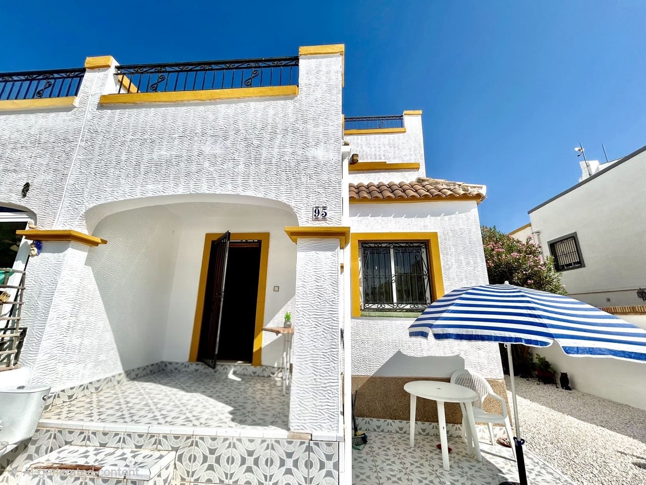 3 quarto Casa em Banda para venda em Los Altos com piscina garagem - 209 000 € (Ref: 9994711)
