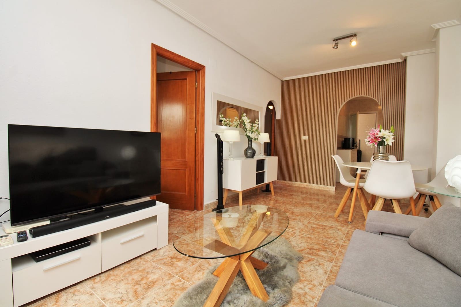 2 sovrum Lägenhet till salu i Orihuela Costa med pool - 149 950 € (Ref: 9995406)