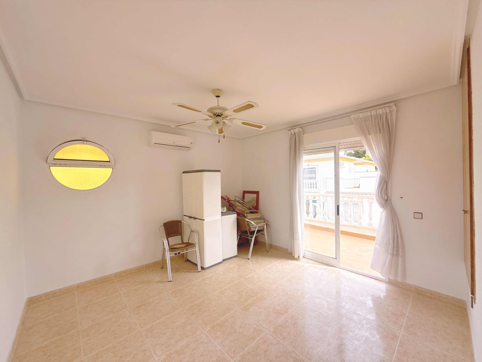 Casa de 3 habitaciones en Orihuela Costa en venta con piscina - 179.950 € (Ref: 9995411)