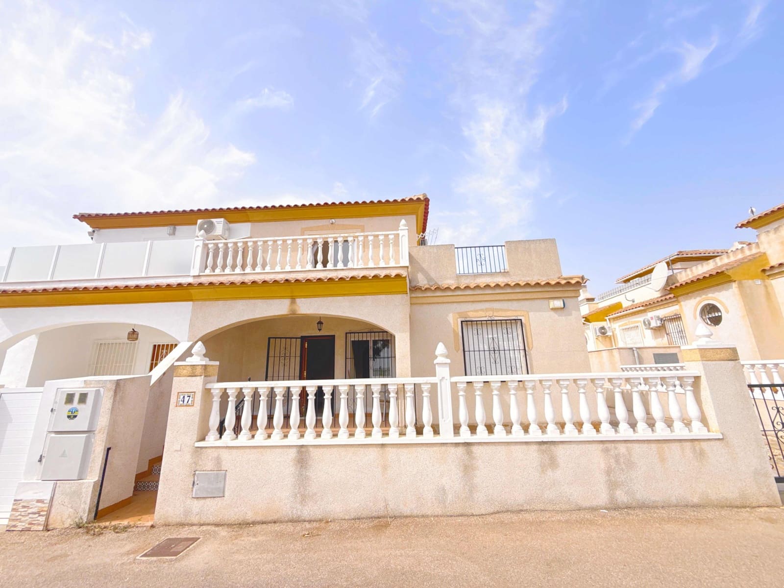 Casa de 3 habitaciones en Orihuela Costa en venta con piscina - 179.950 € (Ref: 9995411)