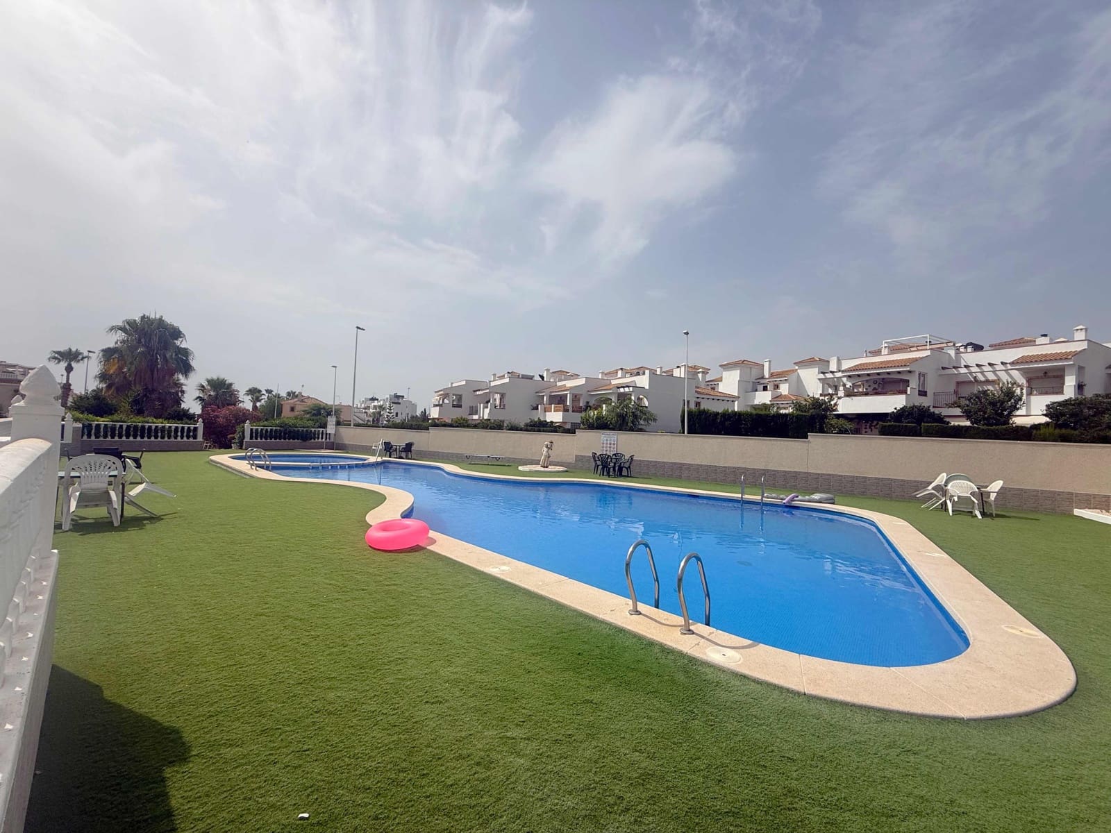 Casa de 3 habitaciones en Orihuela Costa en venta con piscina - 179.950 € (Ref: 9995411)