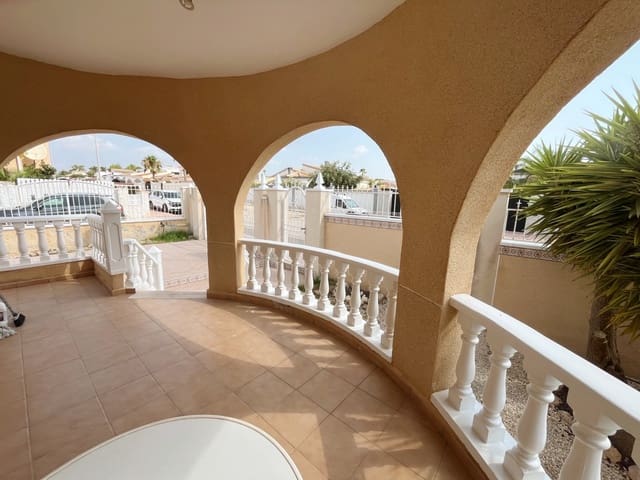 2 slaapkamer Villa te koop in Ciudad Quesada, Rojales met zwembad - € 249.000 (Ref: 9996382)