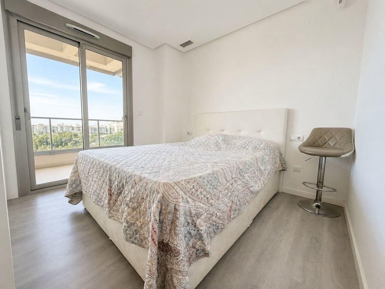 2 soverom Leilighet til salgs i Los Dolses med svømmebasseng garasje - € 299 000 (Ref: 9996384)