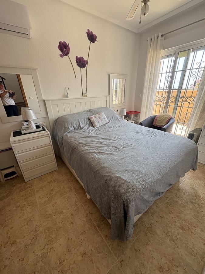 3 soverom Hus til salgs i Villamartin med svømmebasseng - € 199 995 (Ref: 9996387)