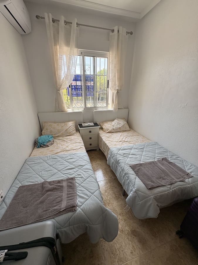 3 soverom Hus til salgs i Villamartin med svømmebasseng - € 199 995 (Ref: 9996387)