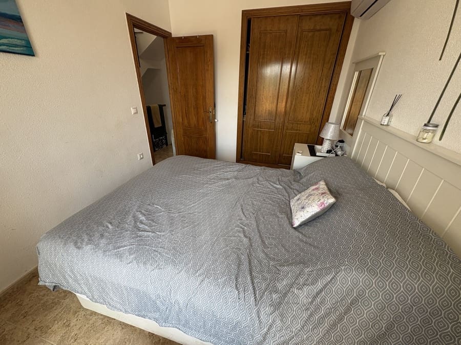 3 soverom Hus til salgs i Villamartin med svømmebasseng - € 199 995 (Ref: 9996387)