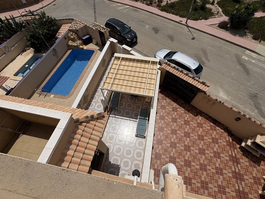 3 soverom Hus til salgs i Villamartin med svømmebasseng - € 199 995 (Ref: 9996387)