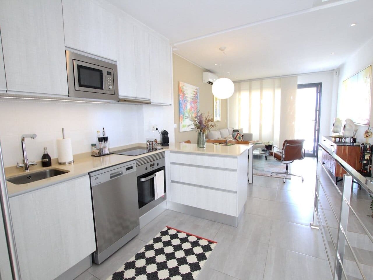Casa de 3 habitaciones en Benijófar en venta - 325.000 € (Ref: 9996445)