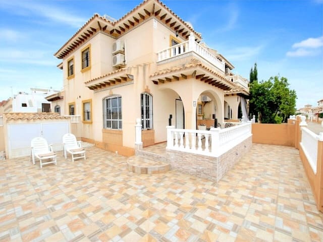 Casa de 3 habitaciones en Cabo Roig, Orihuela en venta - 229.000 € (Ref: 9996446)