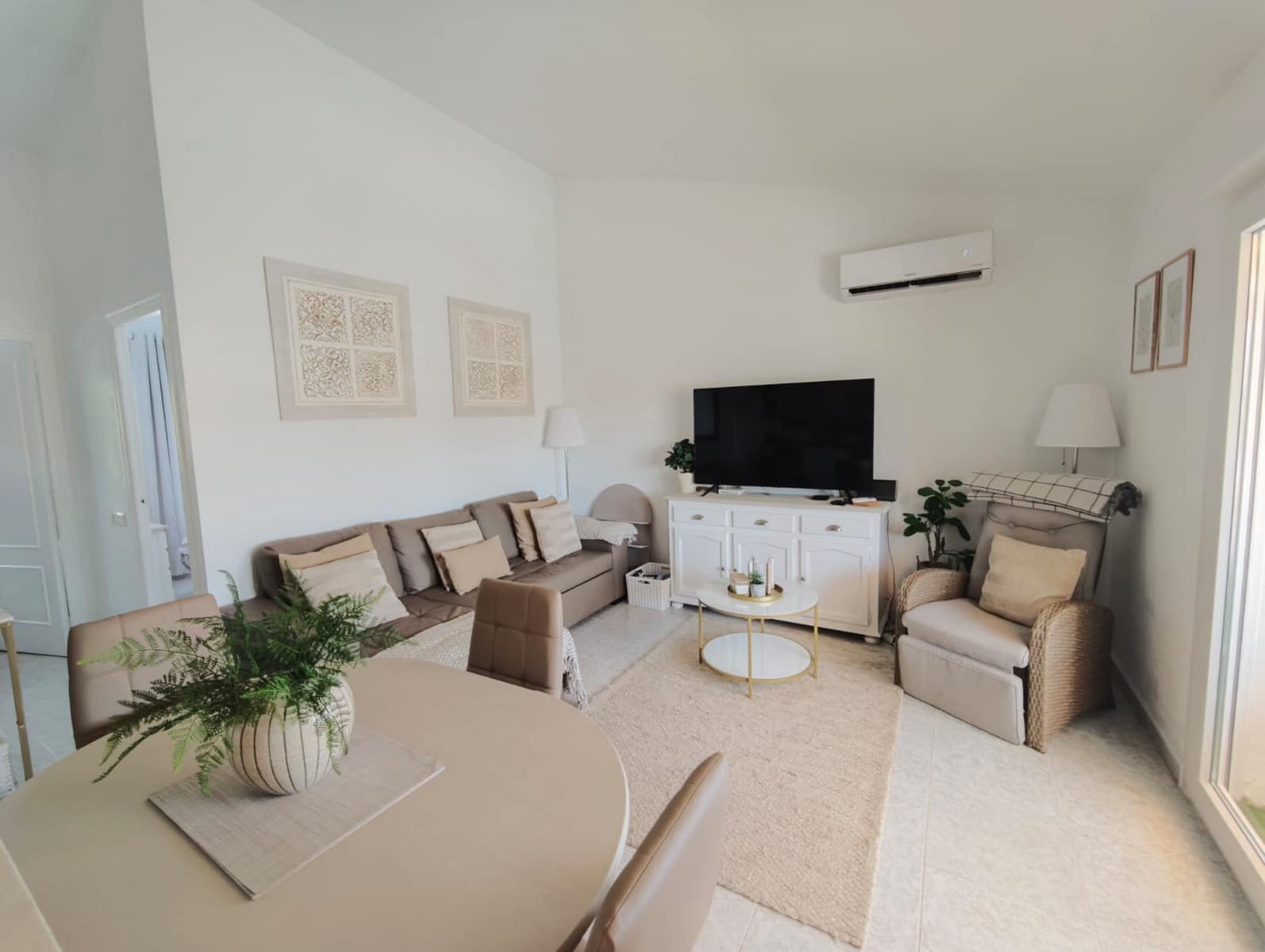 2 sovrum Lägenhet till salu i Villamartin med pool - 144 990 € (Ref: 9997645)