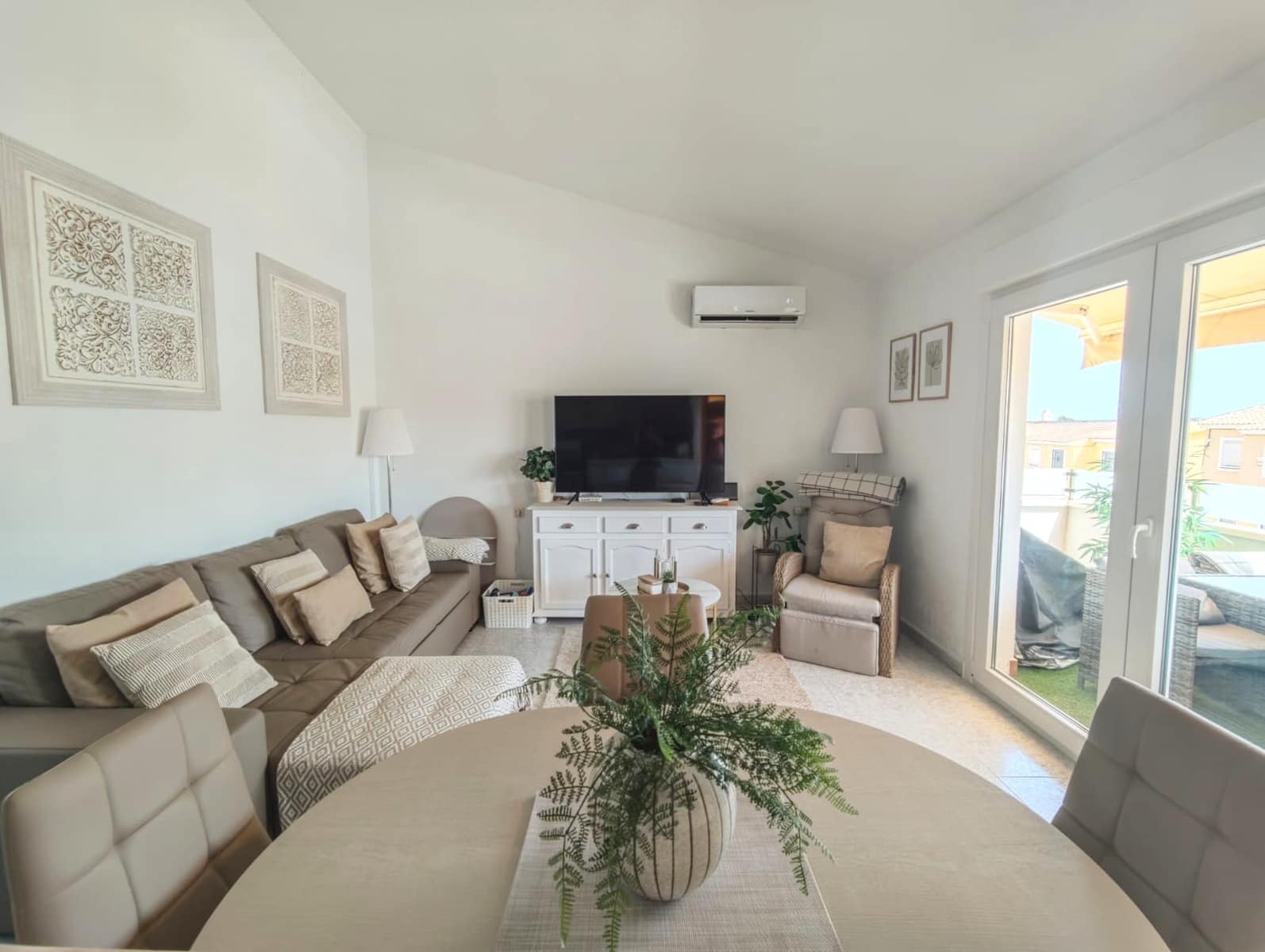 2 sovrum Lägenhet till salu i Villamartin med pool - 144 990 € (Ref: 9997645)