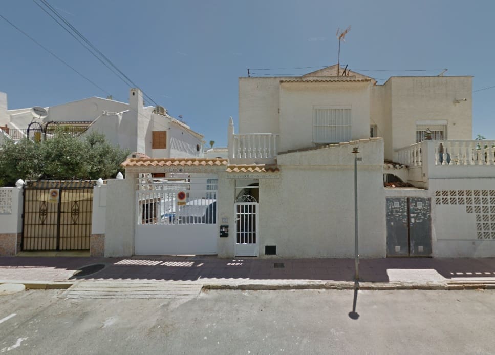 3 bedroom Townhouse for sale in Torrevieja - € 219,000 (Ref: 9997647)