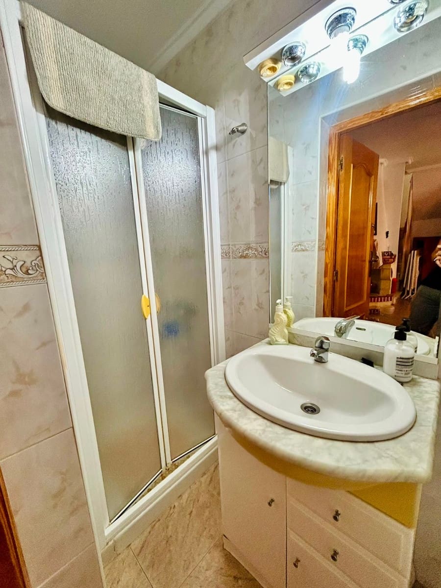 3 bedroom Townhouse for sale in Torrevieja - € 219,000 (Ref: 9997647)