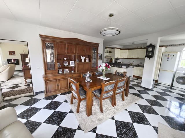 3 Zimmer Villa zu verkaufen in San Luis, Torrevieja mit Pool Garage - 475.000 € (Ref: 9999982)