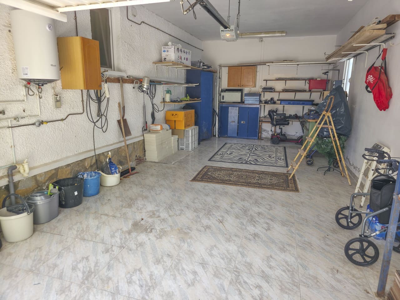 3 makuuhuone Huvila myytävänä paikassa San Luis mukana uima-altaan 
autotalli - 475 000 € (Ref: 9999982)