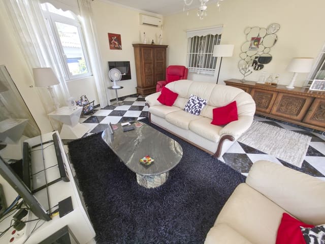 3 Zimmer Villa zu verkaufen in San Luis, Torrevieja mit Pool Garage - 475.000 € (Ref: 9999982)
