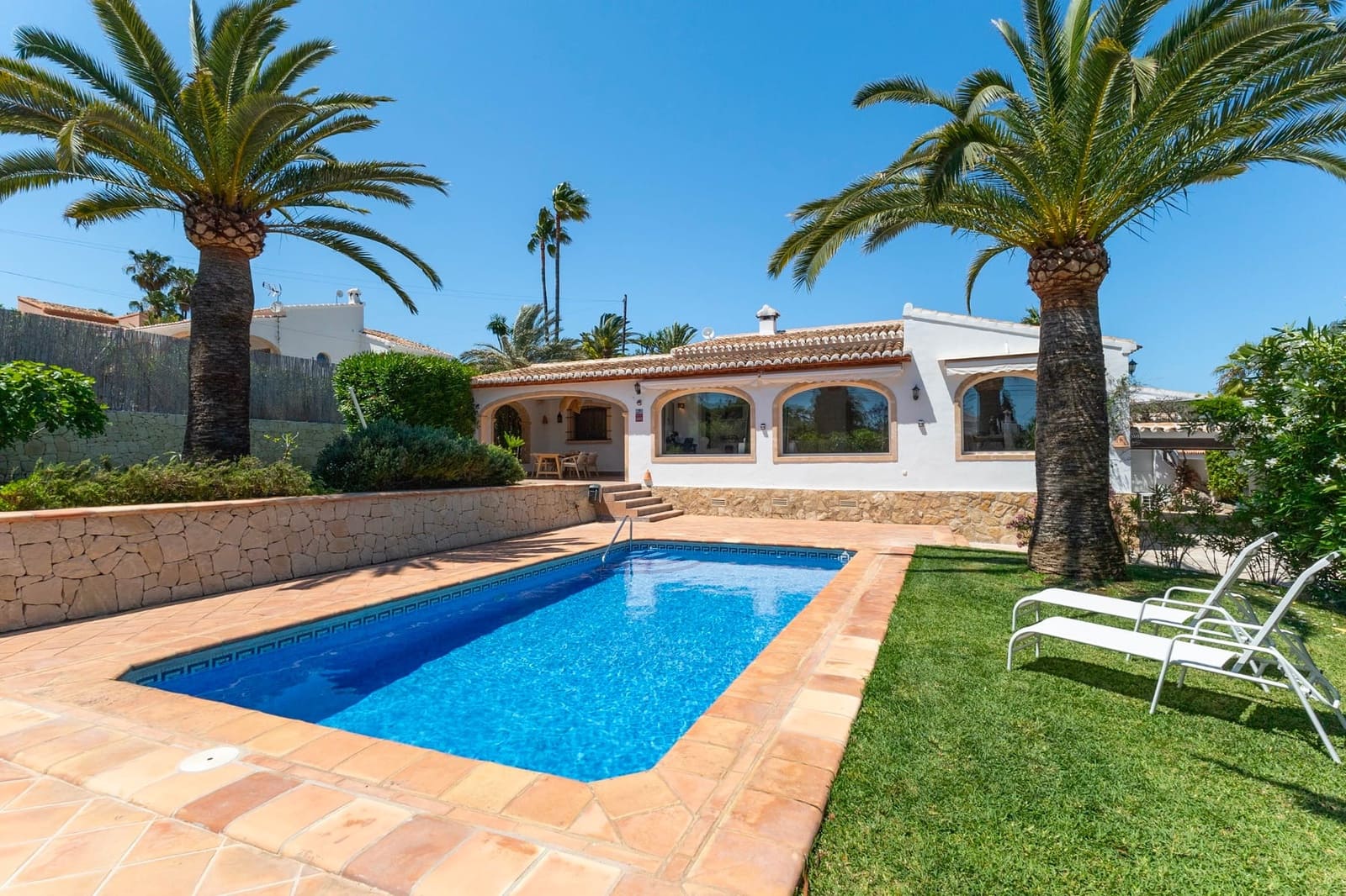 4 bedroom Villa for sale in Javea / Xabia with pool - € 945,000 (Ref: 9042011)