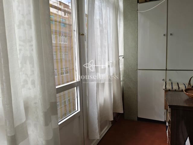 Piso de 4 habitaciones en Ferrol en venta con garaje - 220.000 € (Ref: 10000193)