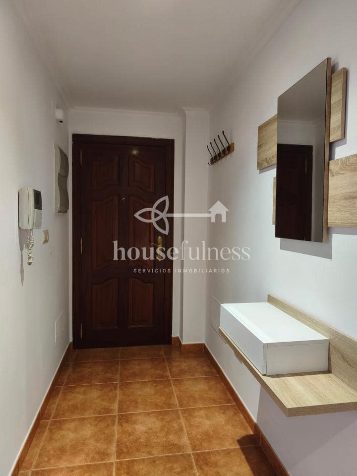Piso de 2 habitaciones en Narón en alquiler - 650 € (Ref: 10017071)