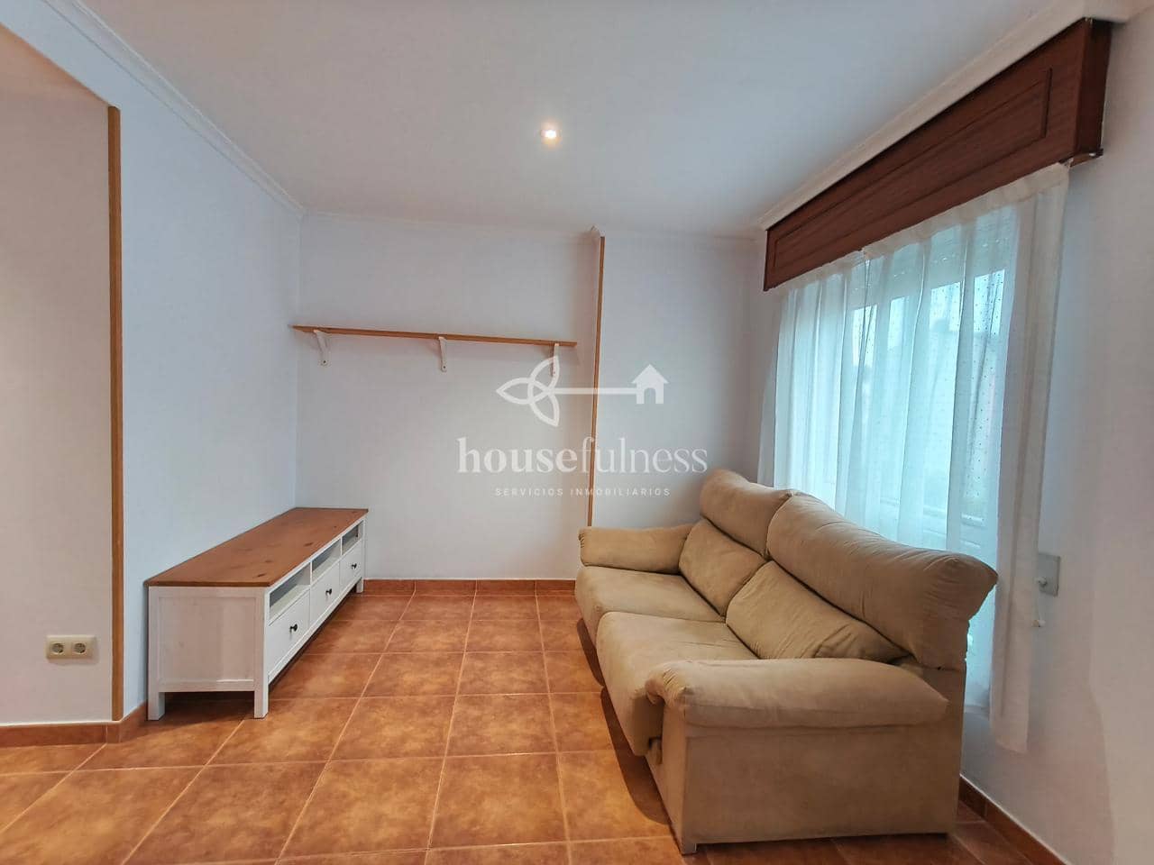 Piso de 2 habitaciones en Narón en alquiler - 650 € (Ref: 10017071)