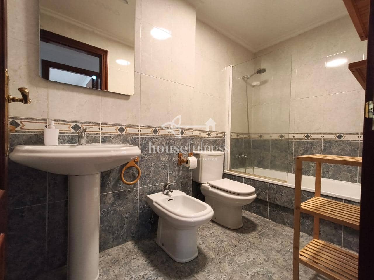 Piso de 2 habitaciones en Narón en alquiler - 650 € (Ref: 10017071)