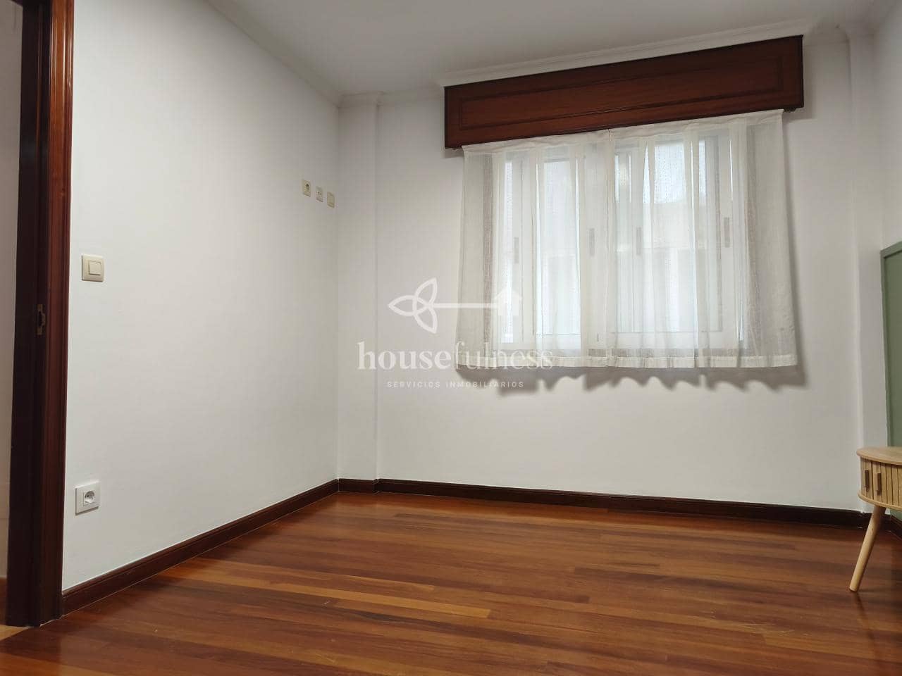 Piso de 2 habitaciones en Narón en alquiler - 650 € (Ref: 10017071)