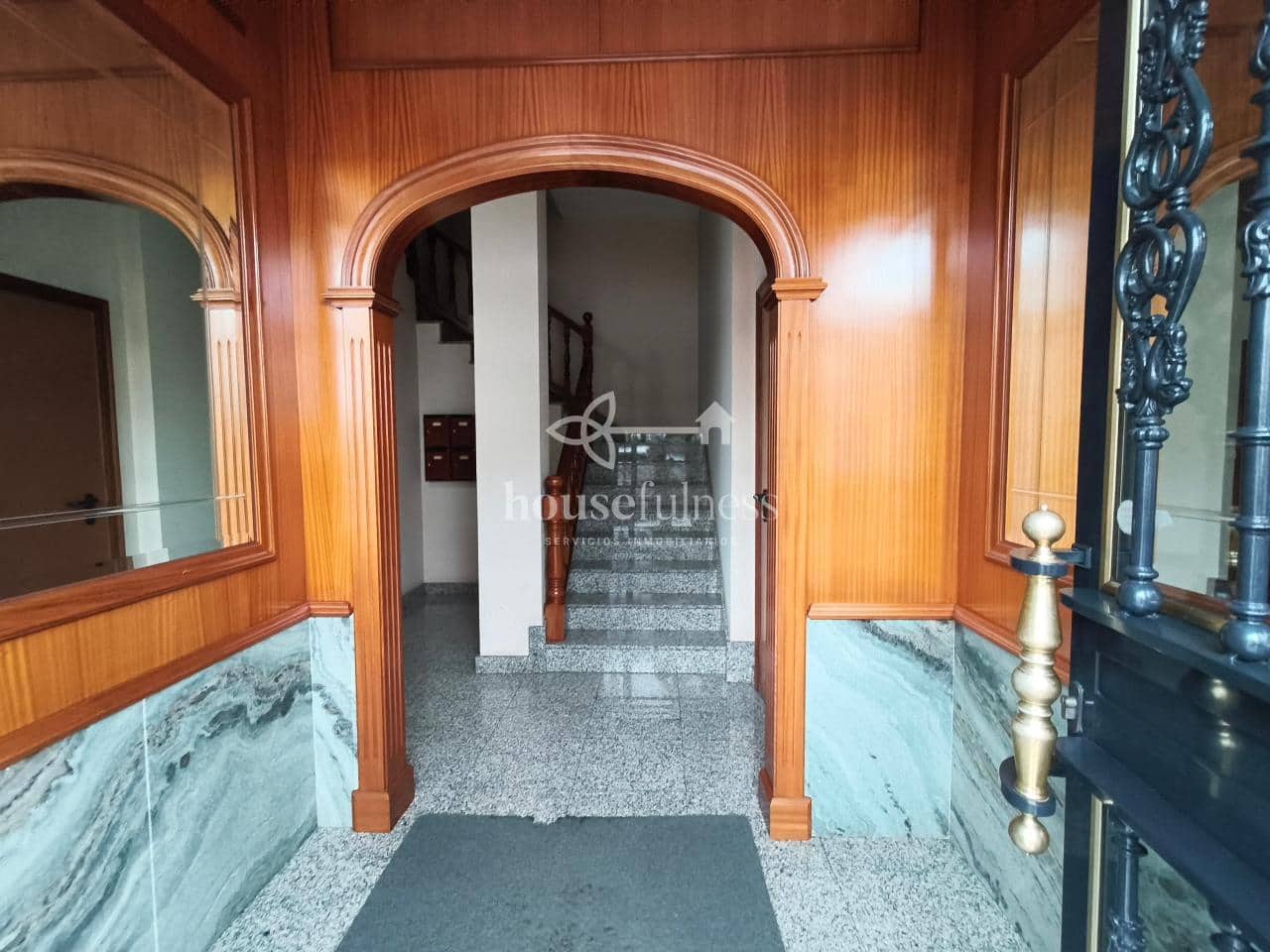 Piso de 2 habitaciones en Narón en alquiler - 650 € (Ref: 10017071)
