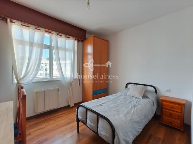 3 bedroom Flat for sale in Ferrol - € 180,000 (Ref: 10020250)