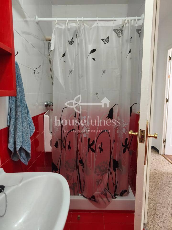 3 bedroom Flat for sale in Ferrol - € 180,000 (Ref: 10020250)