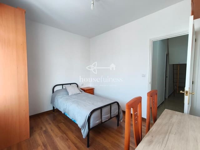 3 bedroom Flat for sale in Ferrol - € 180,000 (Ref: 10020250)