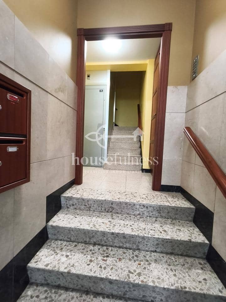 3 bedroom Flat for sale in Ferrol - € 180,000 (Ref: 10020250)