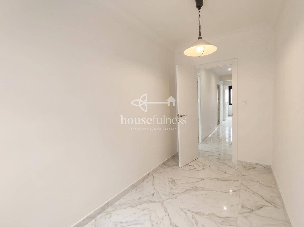 2 makuuhuone Asunto myytävänä paikassa Ferrol - 148 500 € (Ref: 10023606)