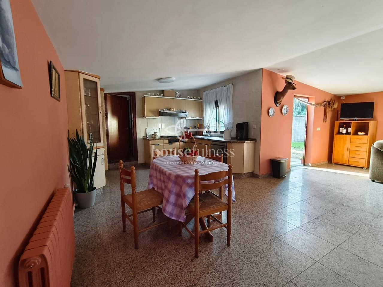 Commerciale in vendita in Fene - 270.000 € (Rif: 10030092)