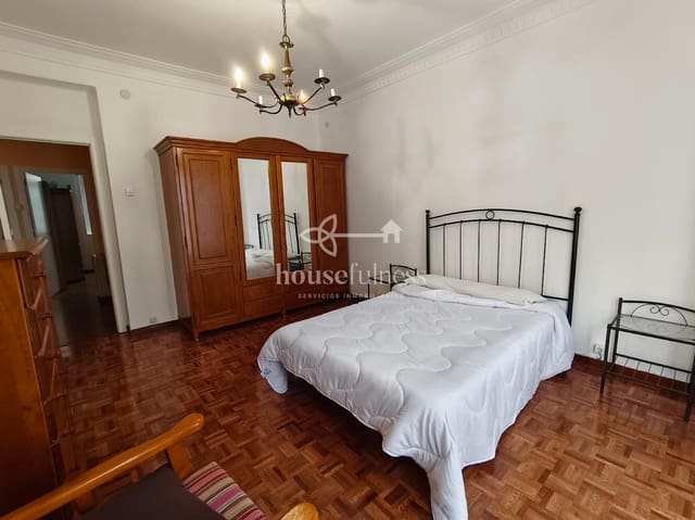 4 soverom Leilighet til leie i Ferrol - € 700 (Ref: 10042531)
