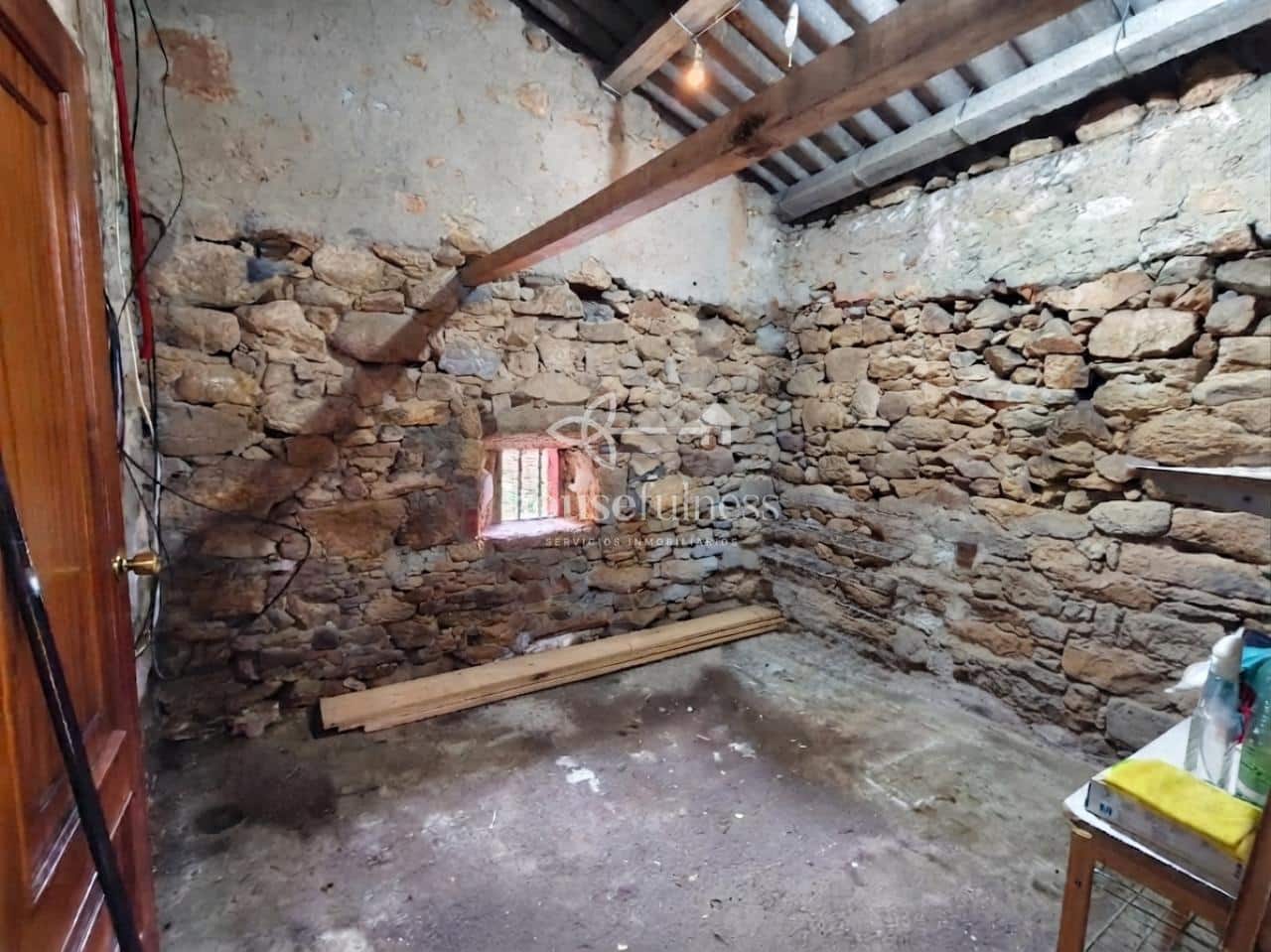 Casa de 5 habitaciones en Ferrol en venta - 195.000 € (Ref: 10042532)
