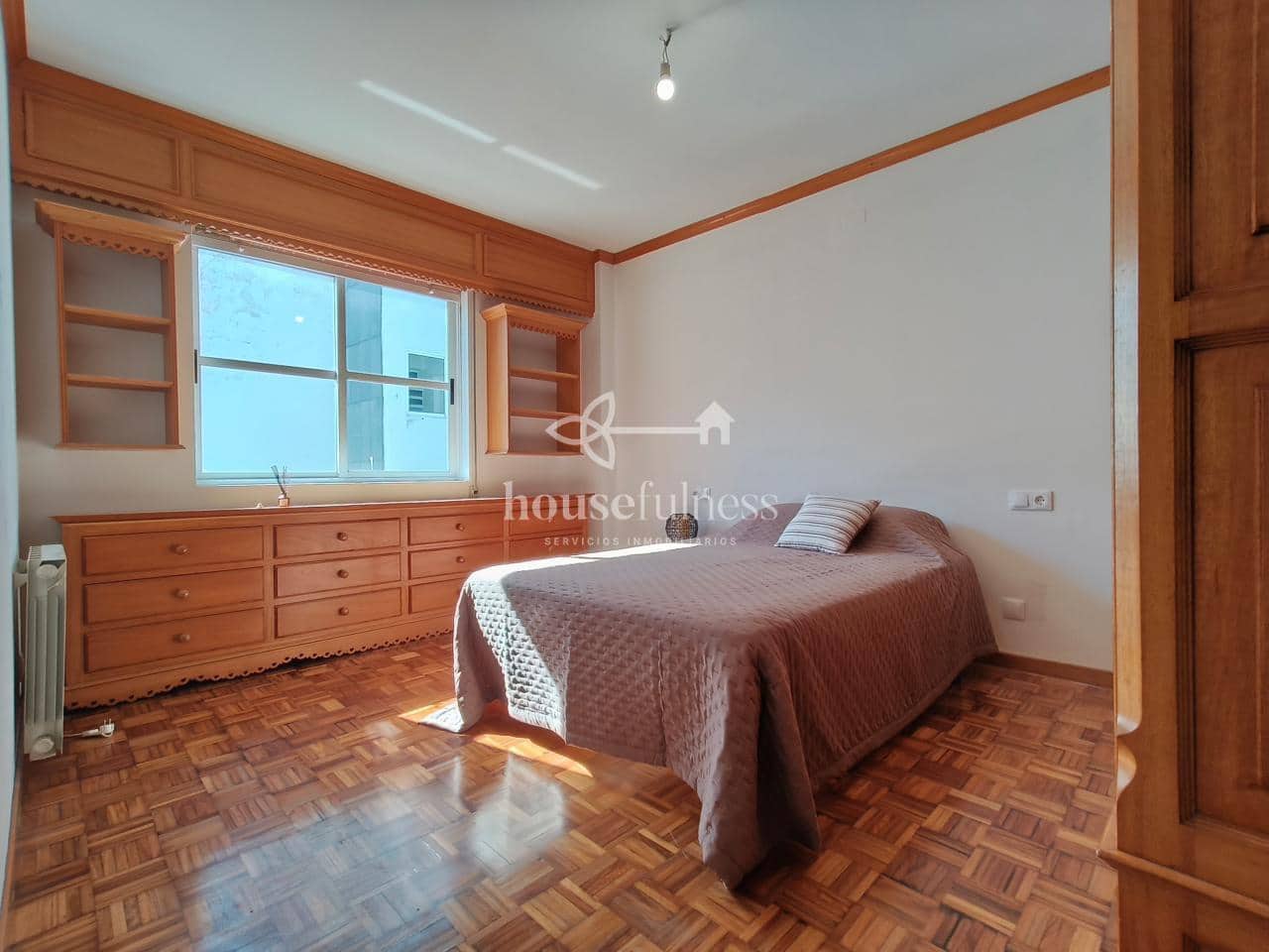 2 Zimmer Wohnung zu vermieten in Ferrol mit Garage - 700 € (Ref: 10046923)