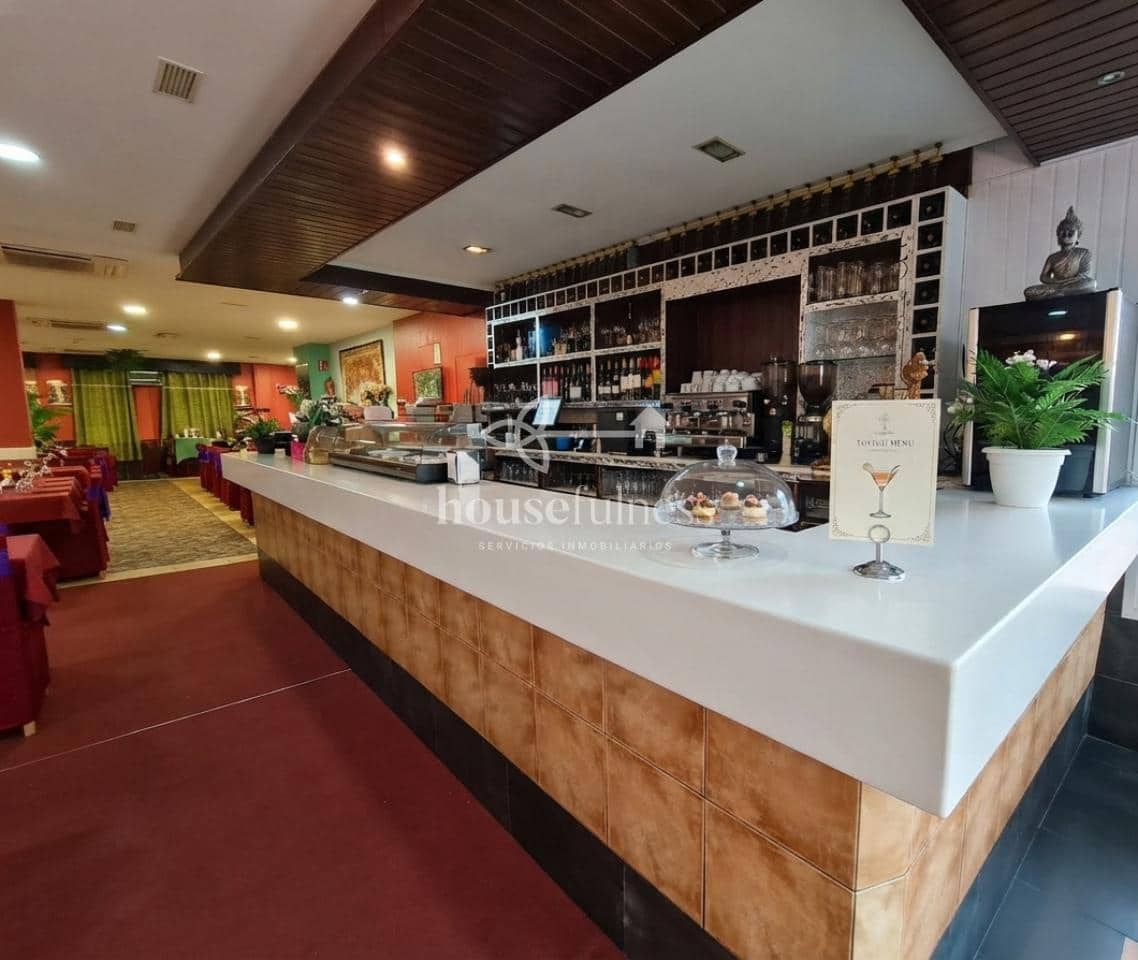 5 bedroom Townhouse for sale in Ferrol - € 325,000 (Ref: 10049966)