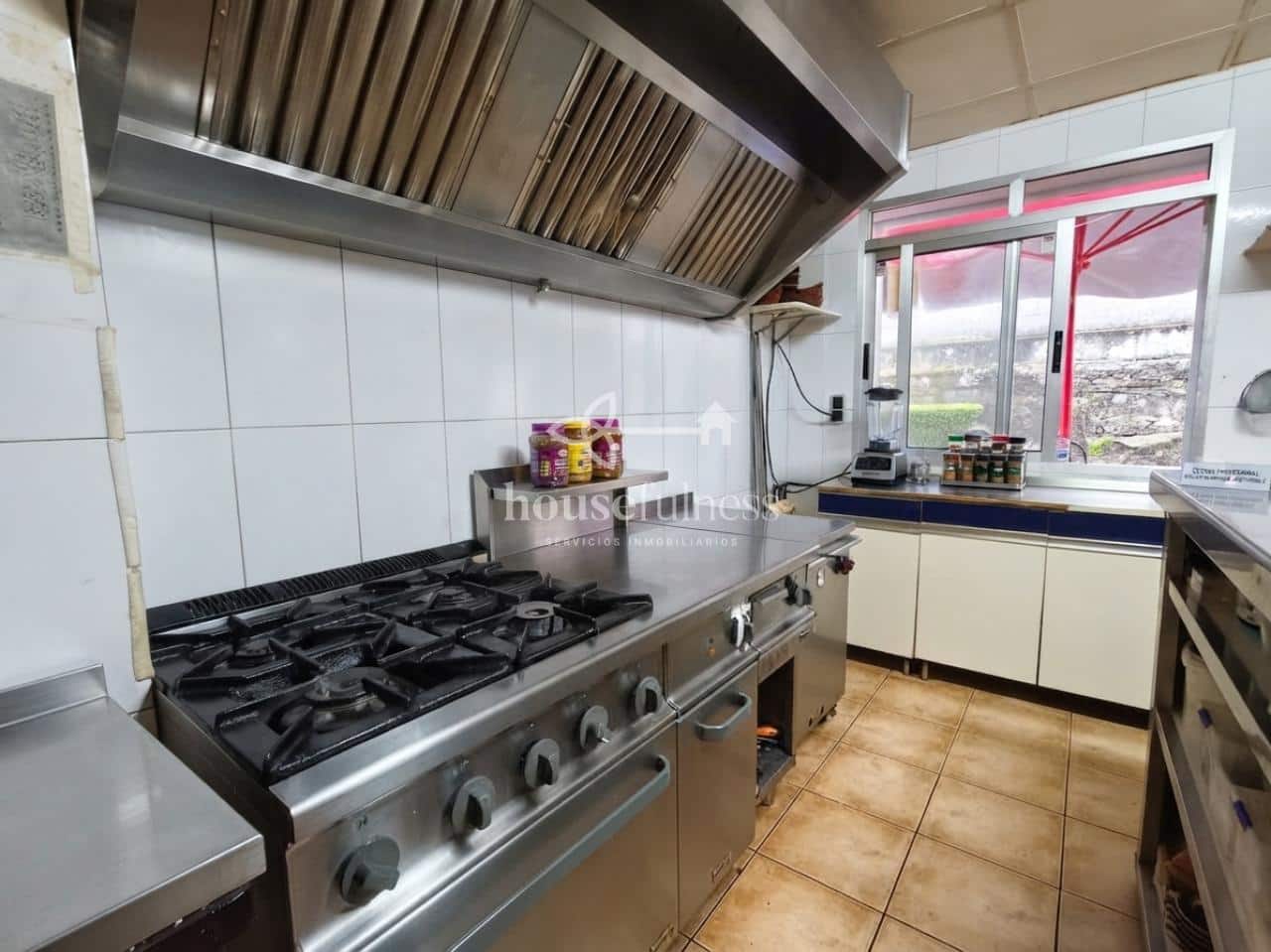 5 bedroom Townhouse for sale in Ferrol - € 325,000 (Ref: 10049966)