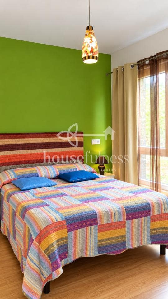 5 soverom Villa til salgs i Ferrol med garasje - € 540 (Ref: 10057933)