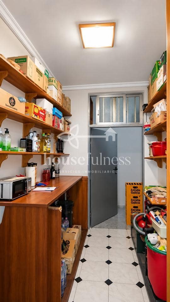 Restaurant/Bar til salg i Ferrol - € 80.000 (Ref: 10077647)