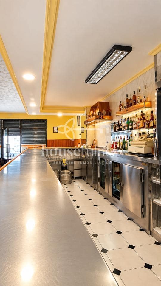 Restaurant/Bar til salg i Ferrol - € 80.000 (Ref: 10077647)