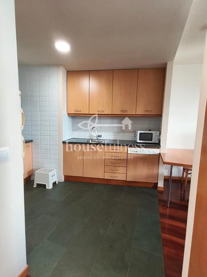 Piso de 2 habitaciones en Ferrol en alquiler - 750 € (Ref: 10080499)