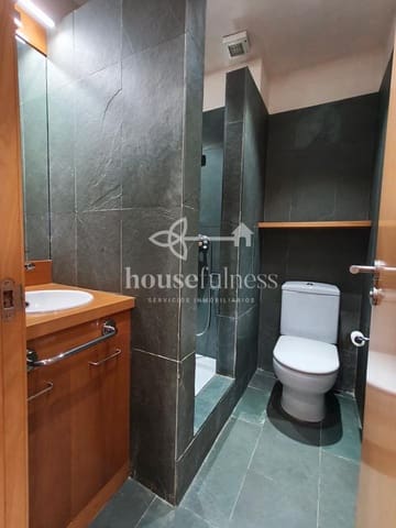 2 sovrum Lägenhet att hyra i Ferrol - 750 € (Ref: 10080499)