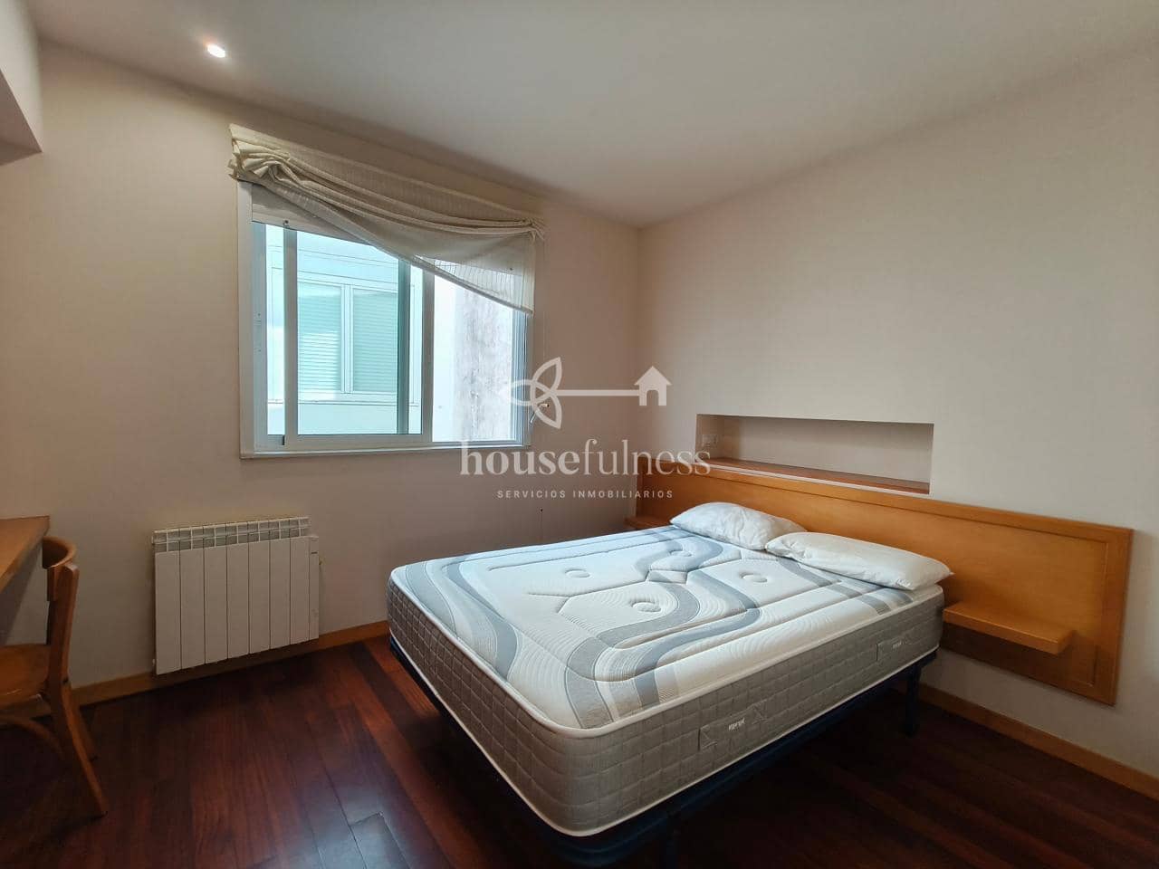 Piso de 2 habitaciones en Ferrol en alquiler - 750 € (Ref: 10080499)