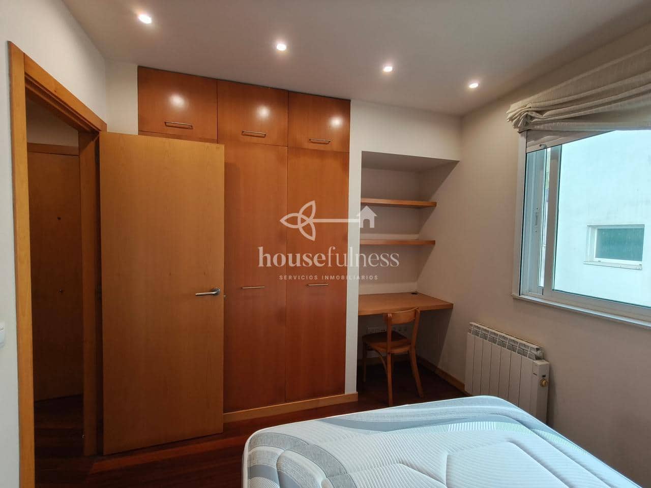 Piso de 2 habitaciones en Ferrol en alquiler - 750 € (Ref: 10080499)